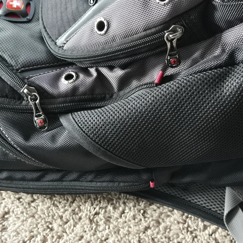 Wenger Swissgear Synergy Laptop Bag/Backpack